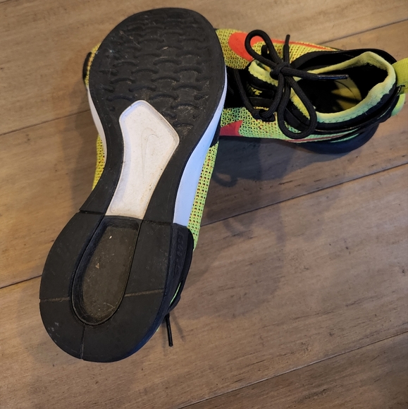 Nike sneakers - Picture 3 of 3